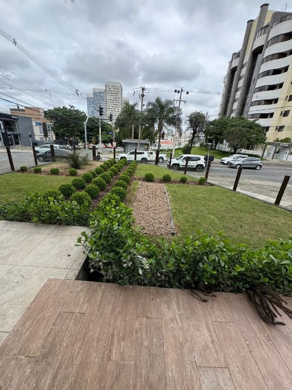 Loja para locacao no Alto da Rua XV em Curitiba com 410,00m² por R$ 15.000,00