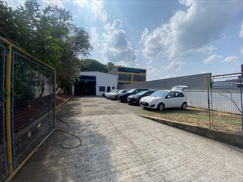Galpão / Pavilhão / Barracão para venda no Seminário em Curitiba com 300m² por R$ 1.800.000,00